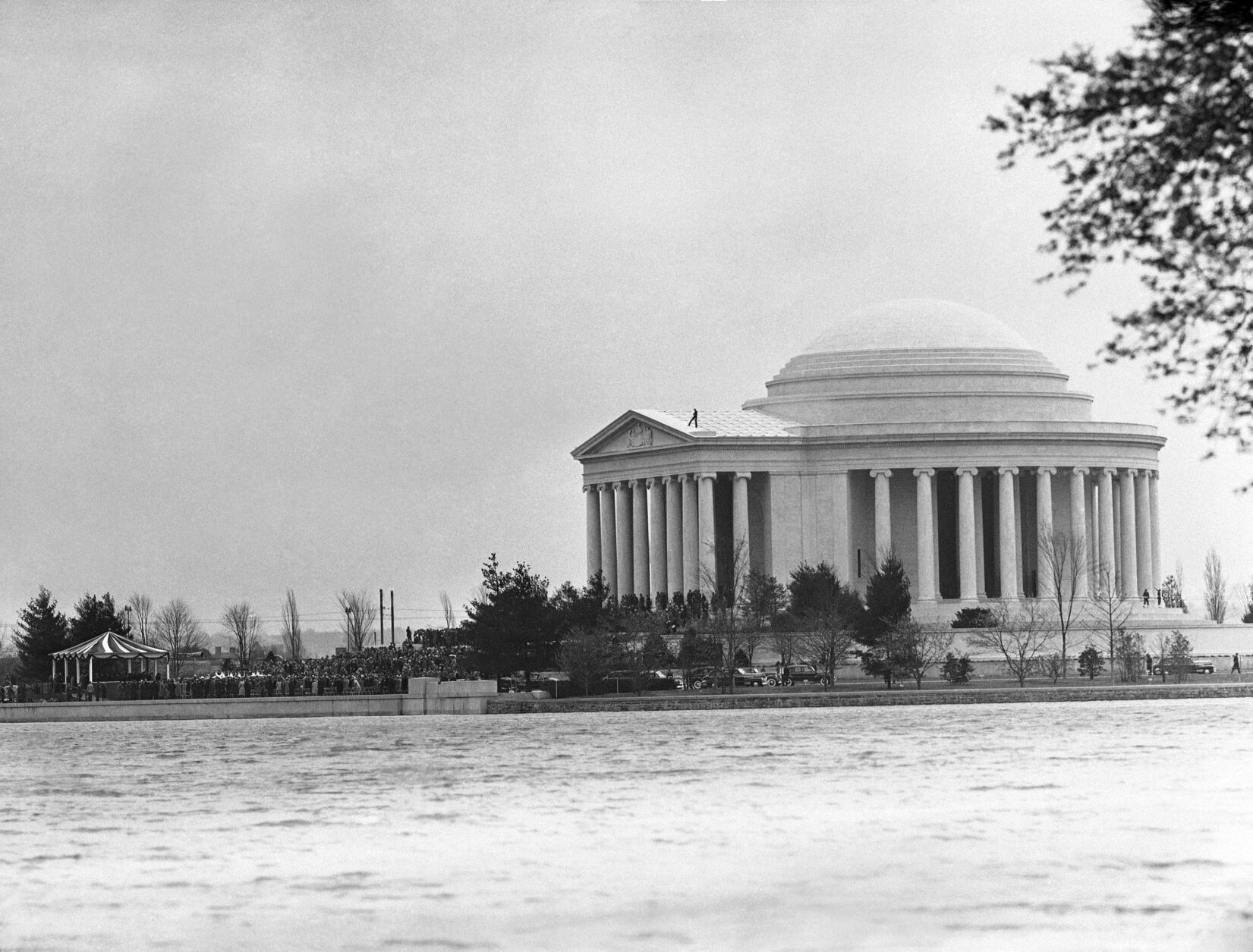 1943: The Jefferson Memorial